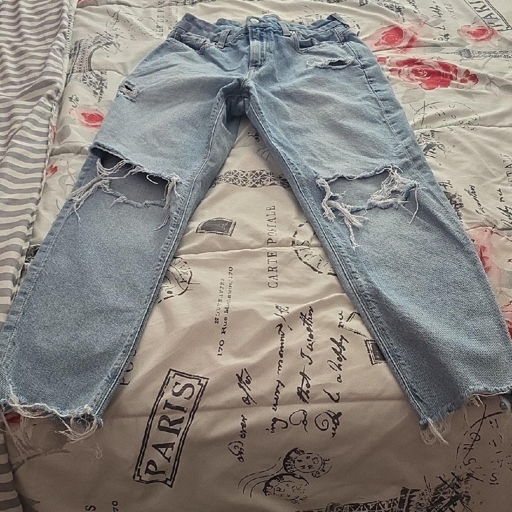 American Eagle Outfitters Ripped Boyfriend Jeans in Light Blue